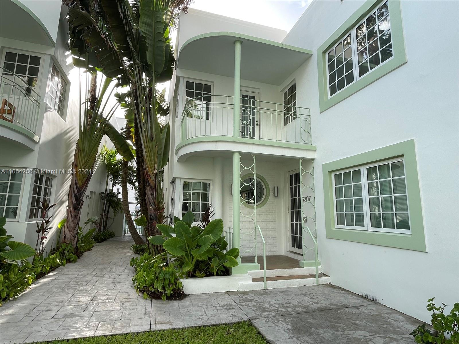 1207 Meridian Ave # 10