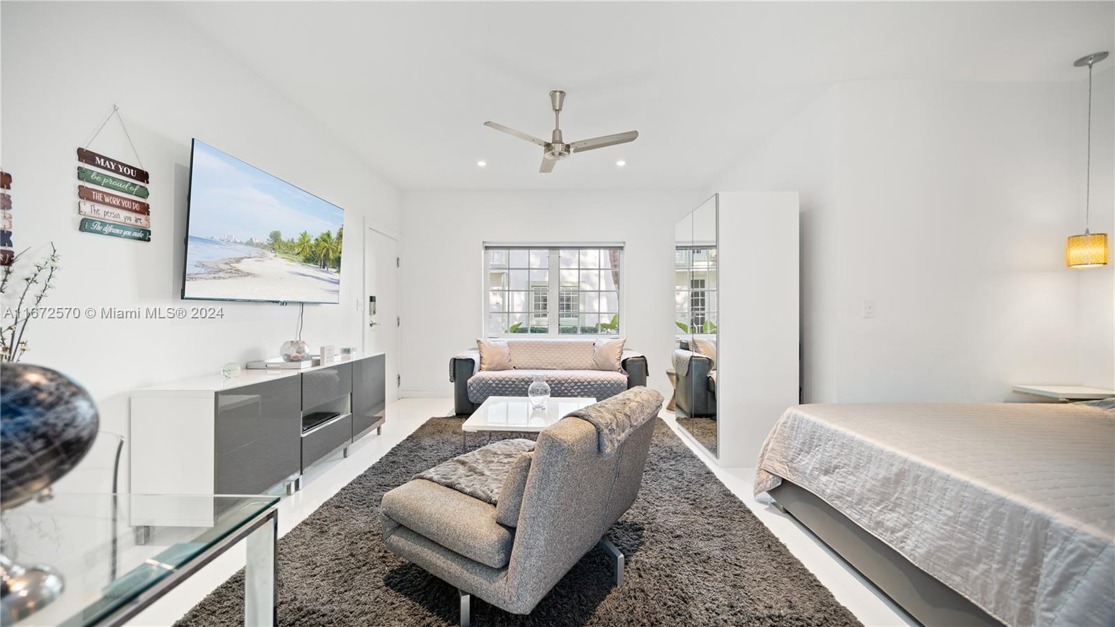 1205 Meridian Ave # 2