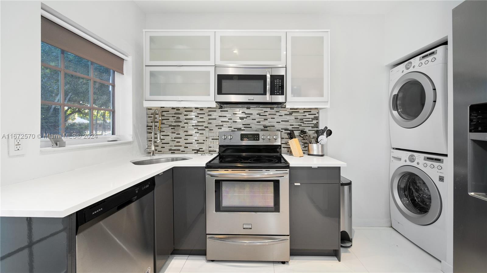 1205 Meridian Ave # 2
