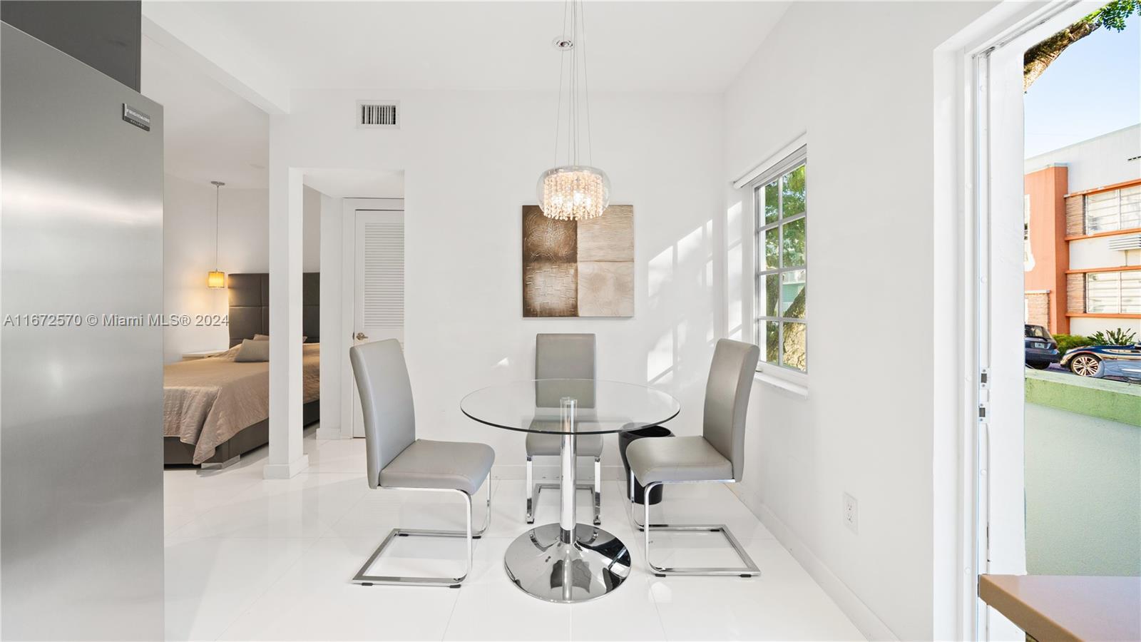 1205 Meridian Ave # 2