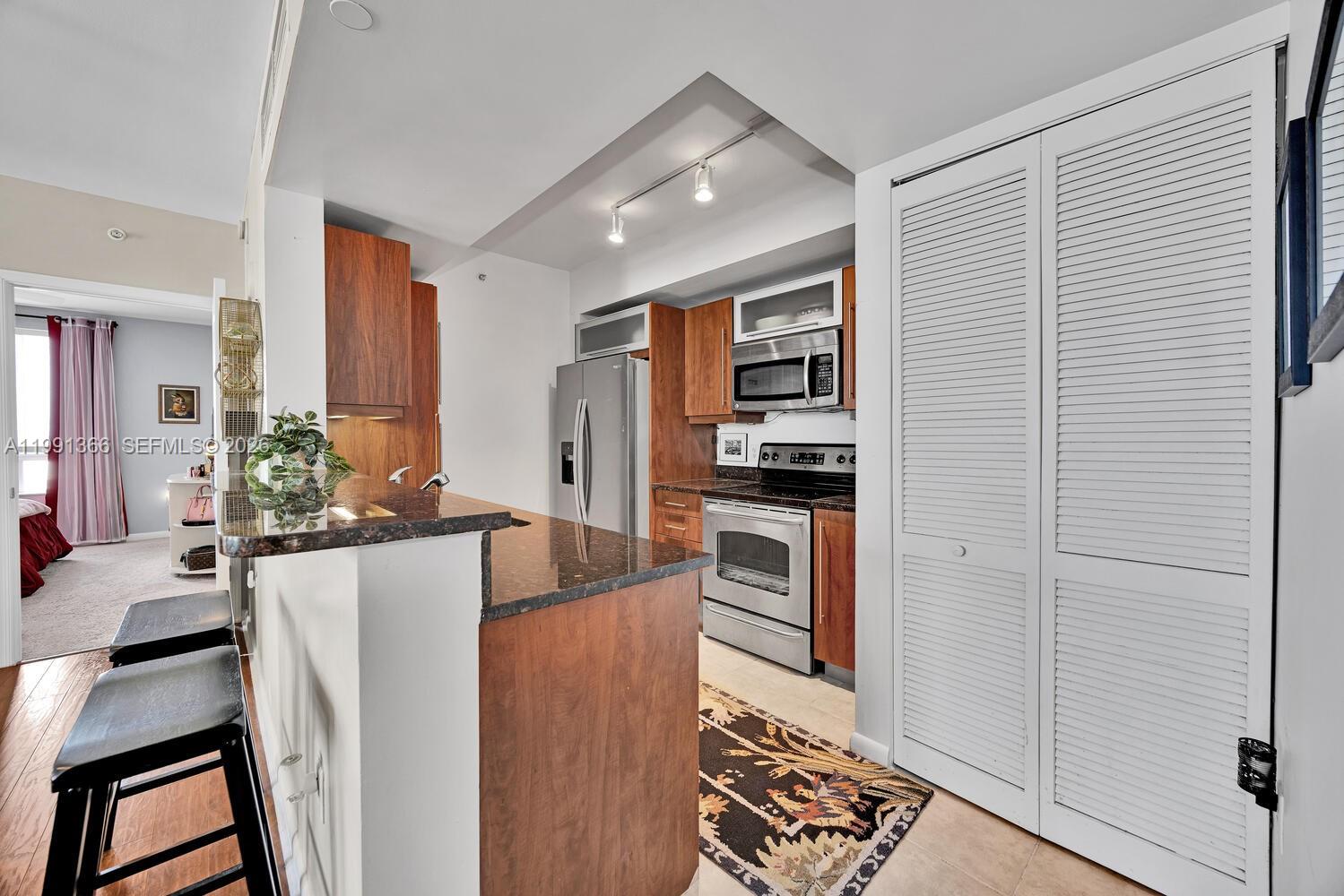 7350 SW 89th St # 1511S