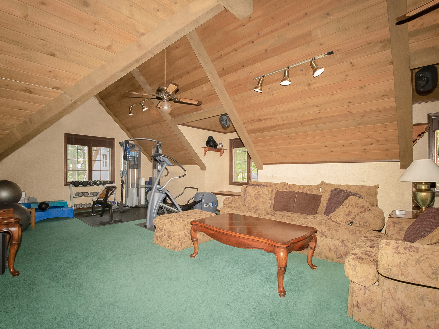 41W586 Golden Oaks Lane