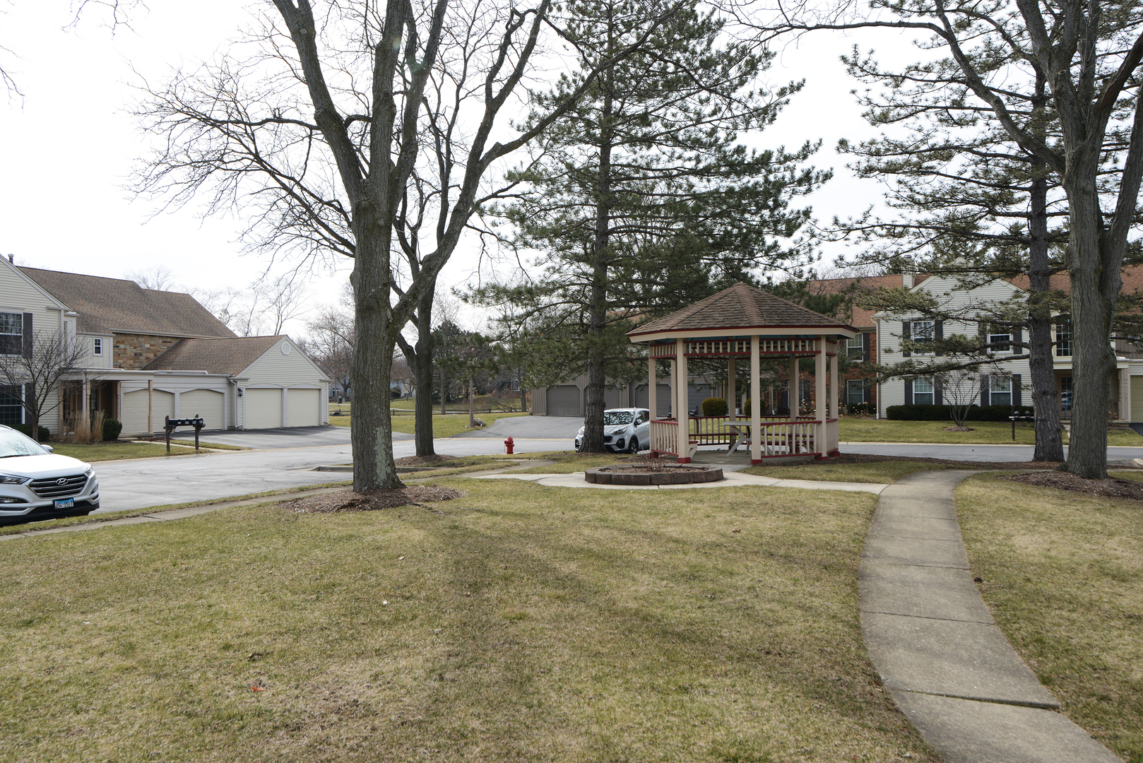 116 Dunham Place Commons Unit: 116