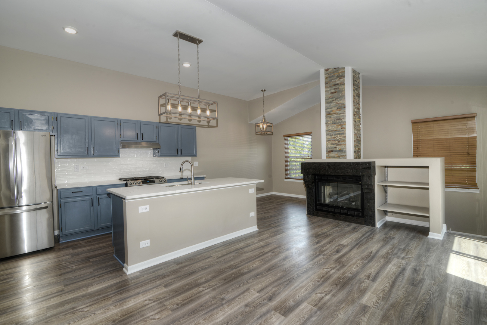 690 FIELDCREST Drive Unit: C