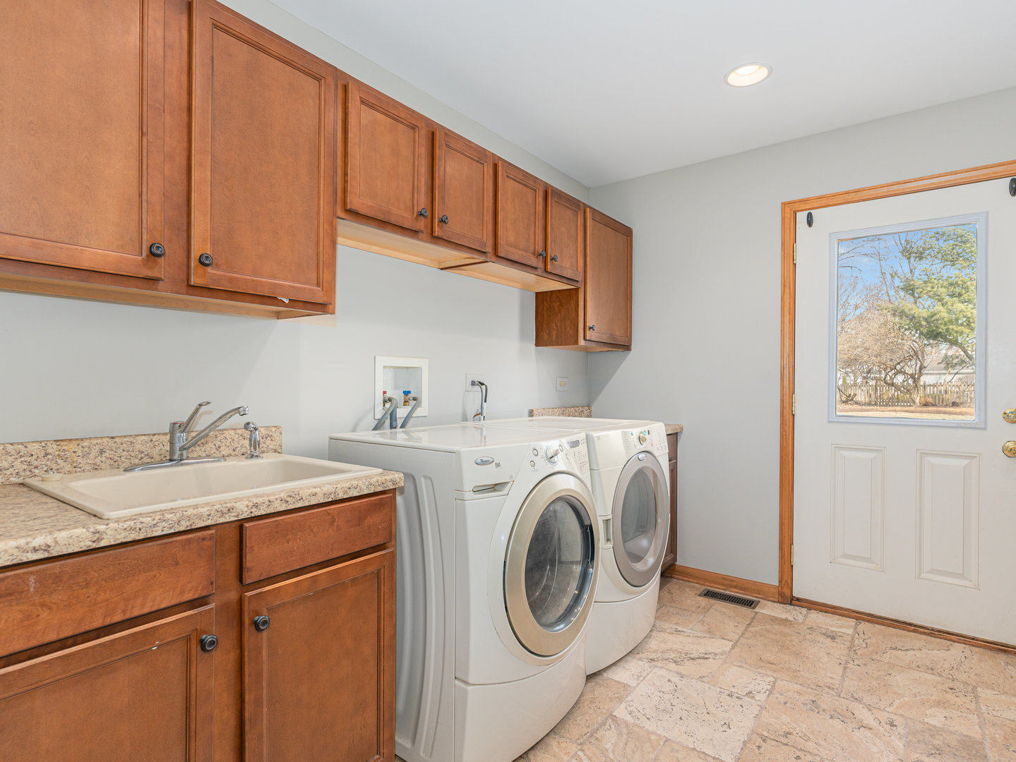 1069 Winnebago Trail