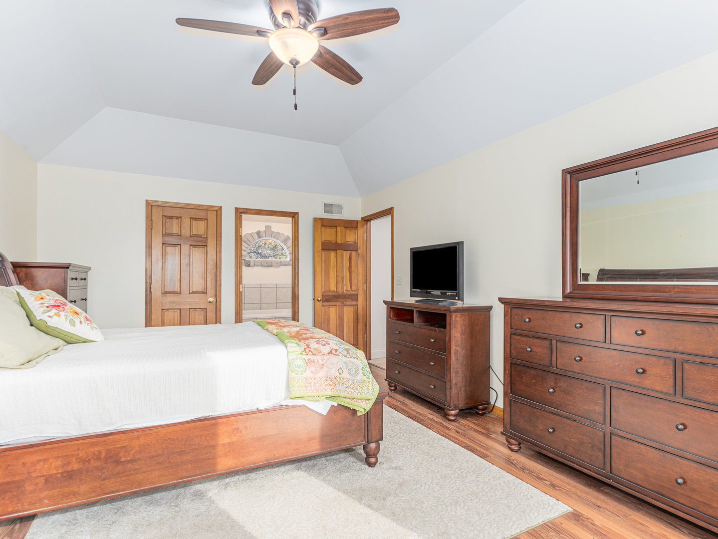 1069 Winnebago Trail