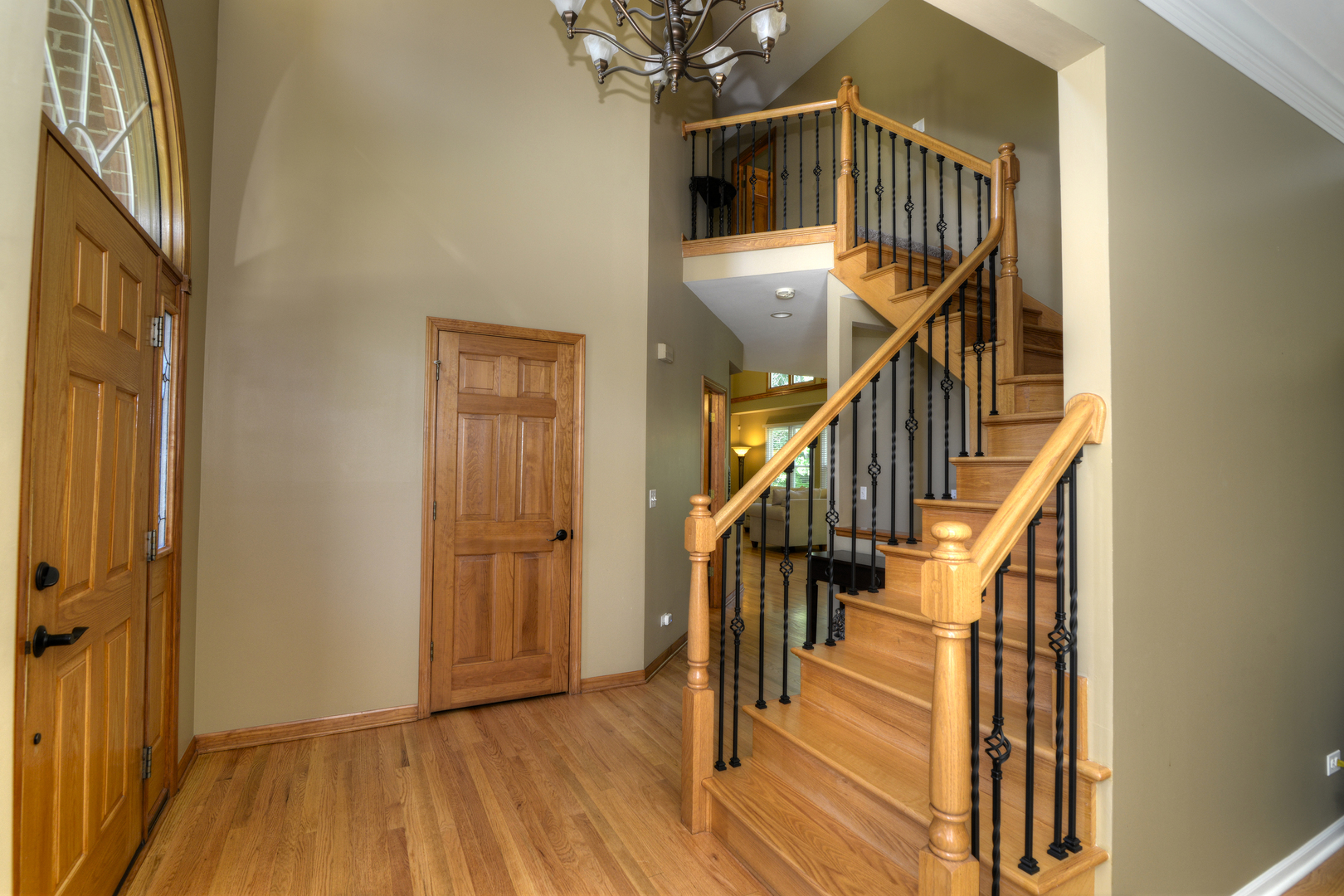 3706 Queen Elizabeth Court