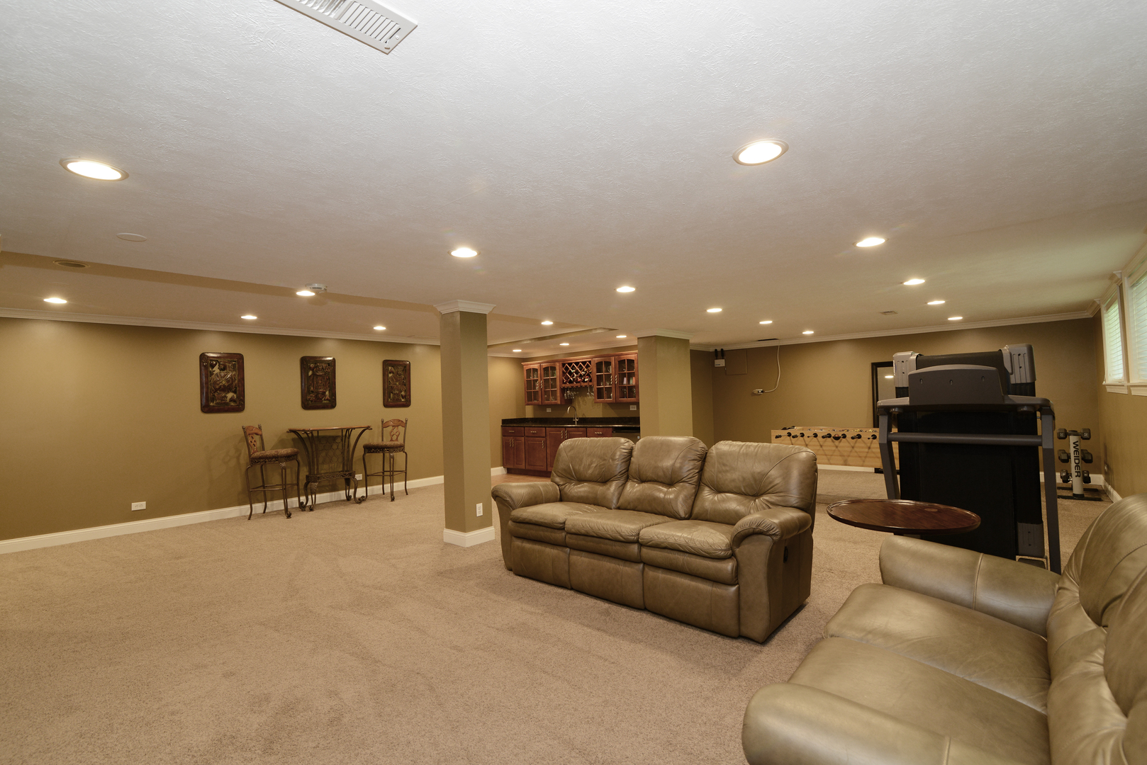 3706 Queen Elizabeth Court