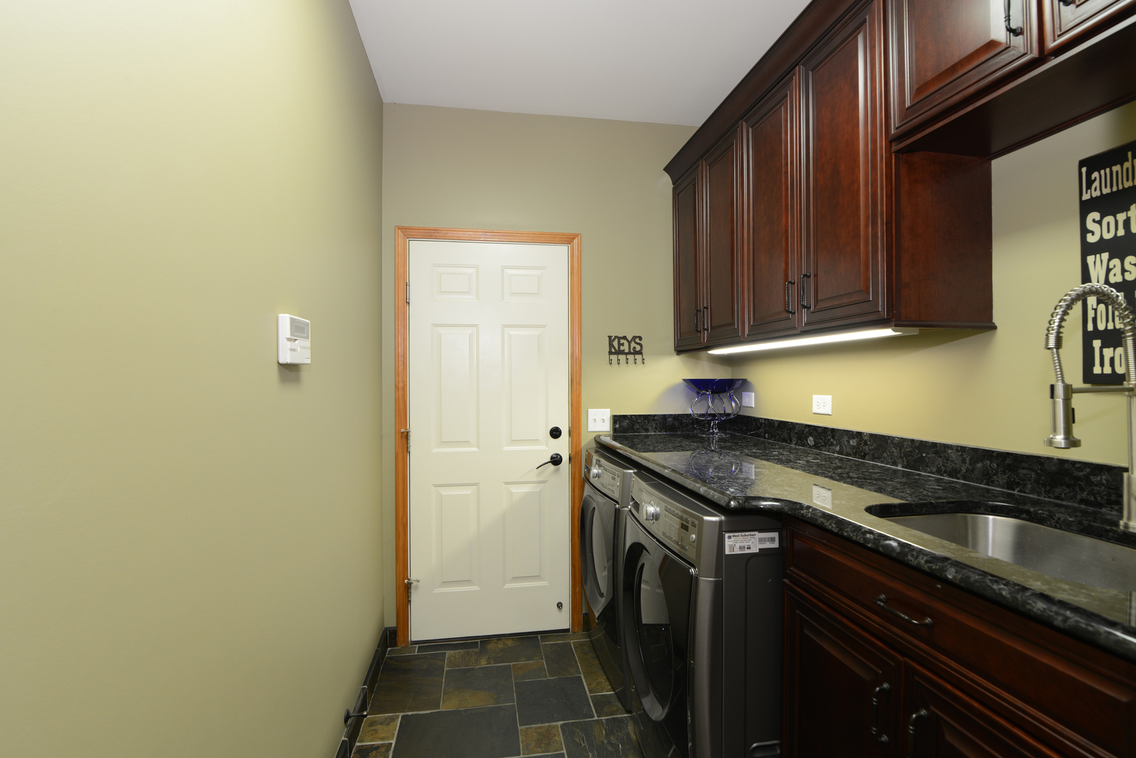 3706 Queen Elizabeth Court