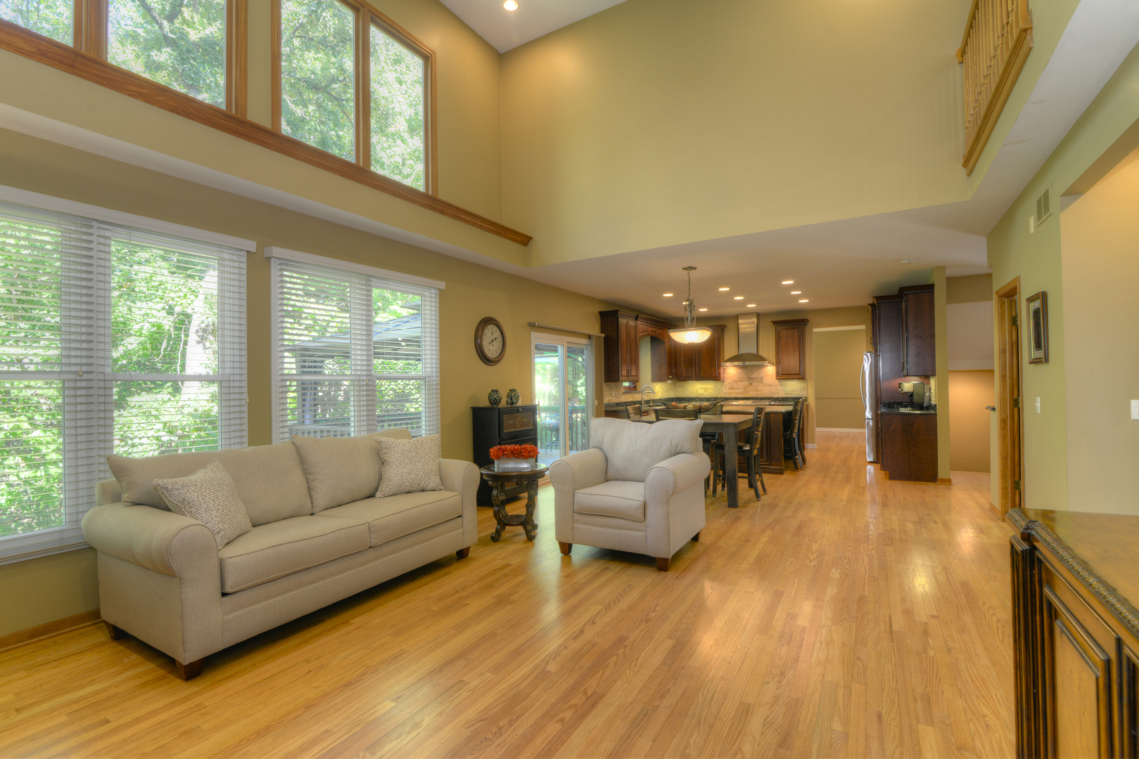 3706 Queen Elizabeth Court