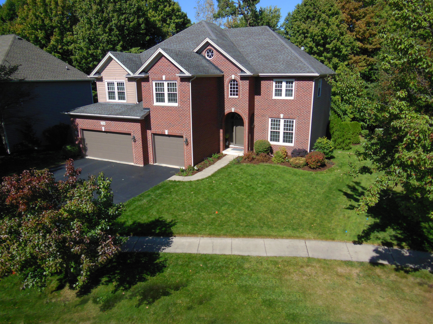 3706 Queen Elizabeth Court
