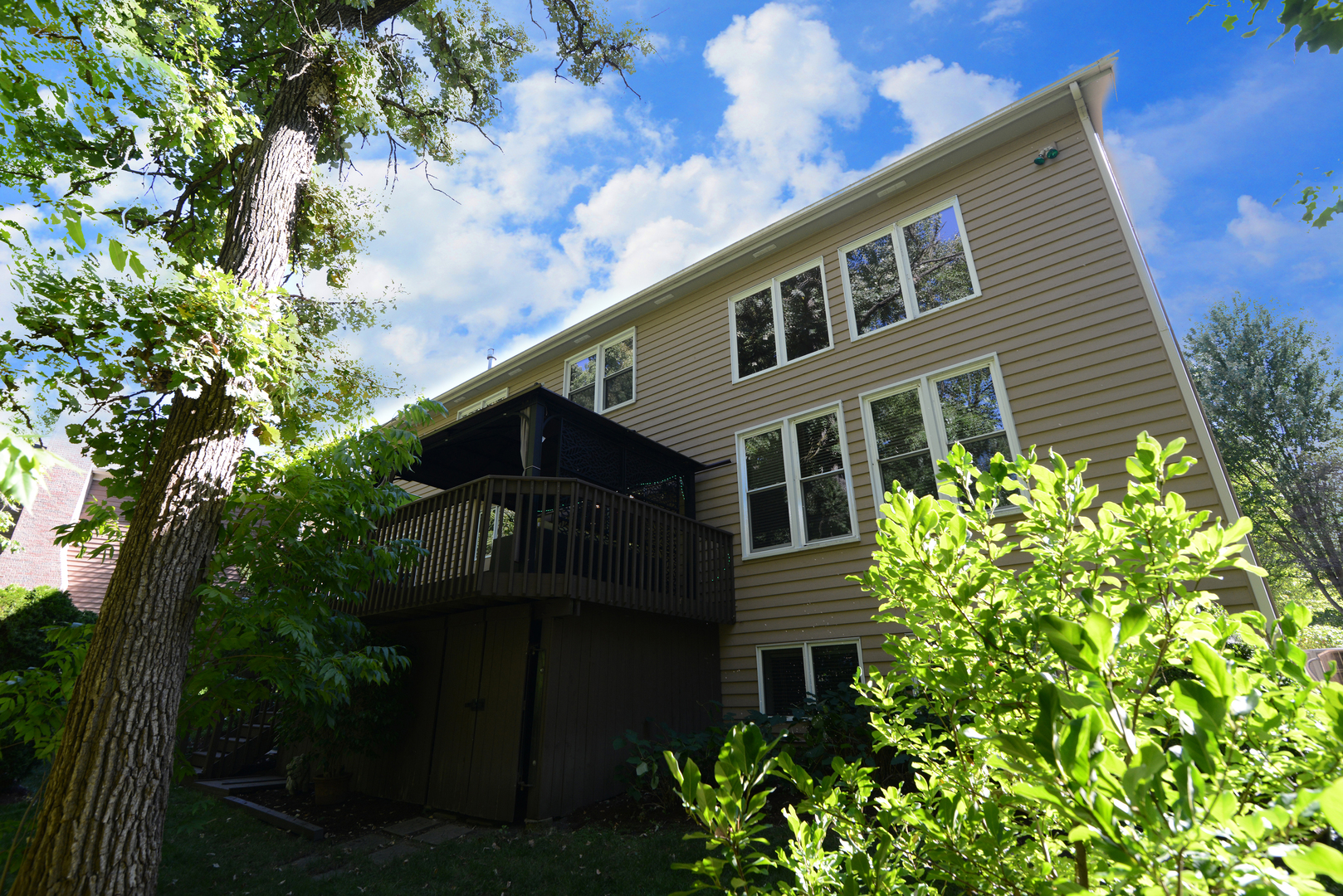3706 Queen Elizabeth Court