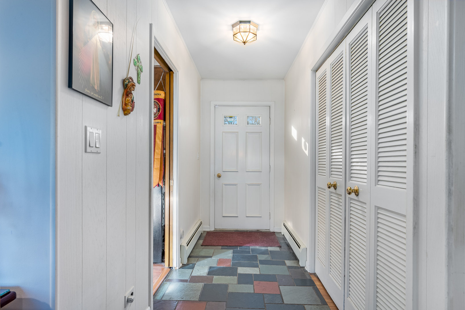 1041 Woodcliff Drive