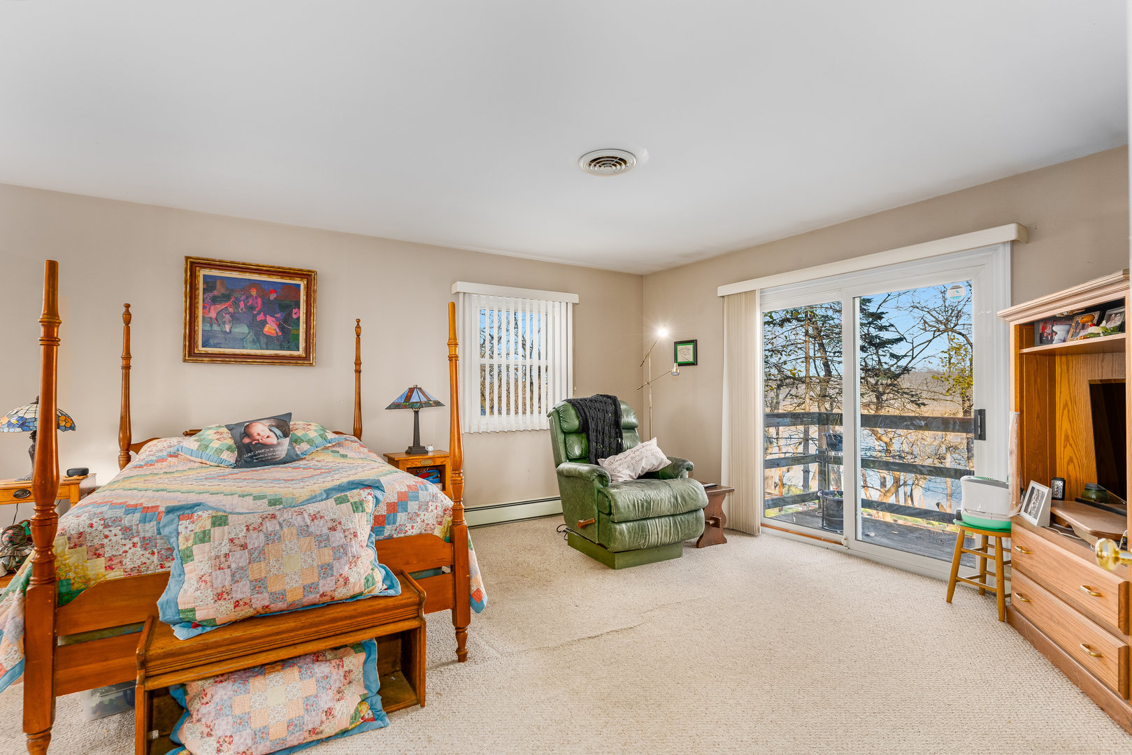 1041 Woodcliff Drive