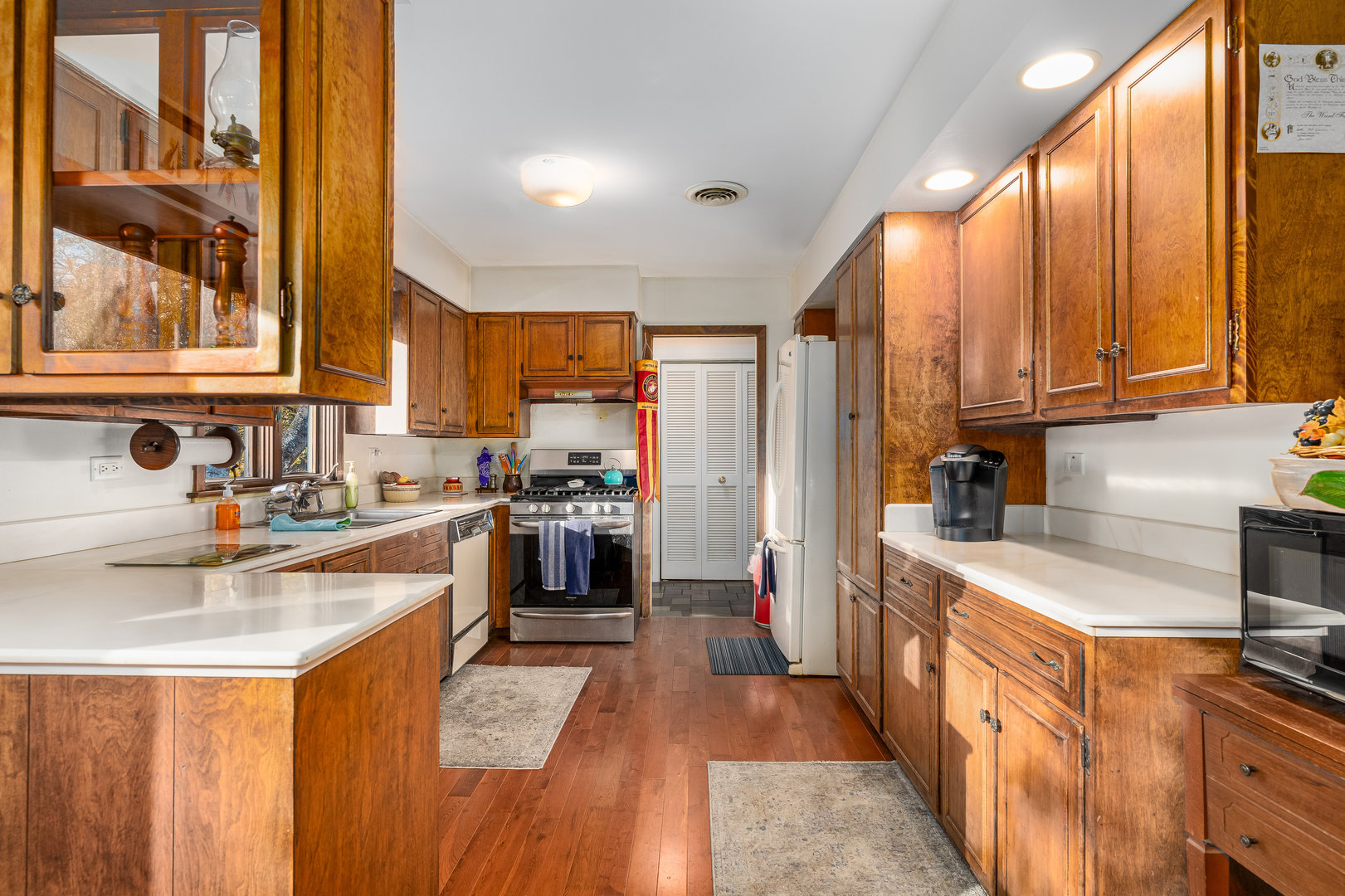 1041 Woodcliff Drive