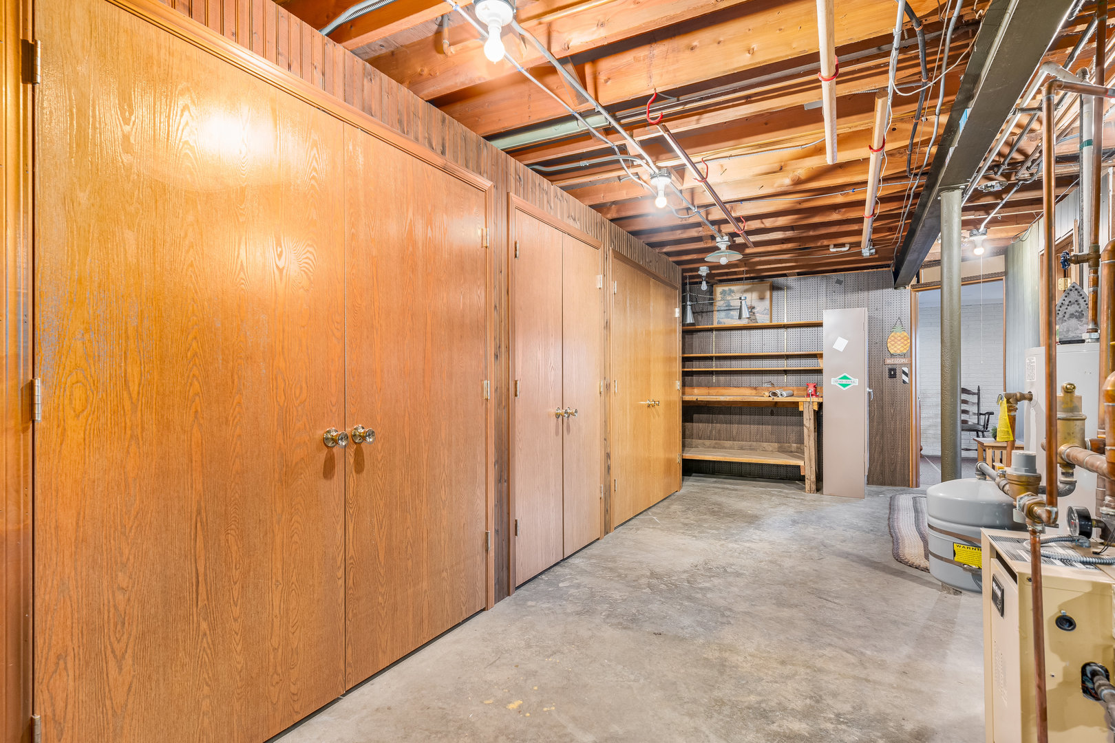 1041 Woodcliff Drive