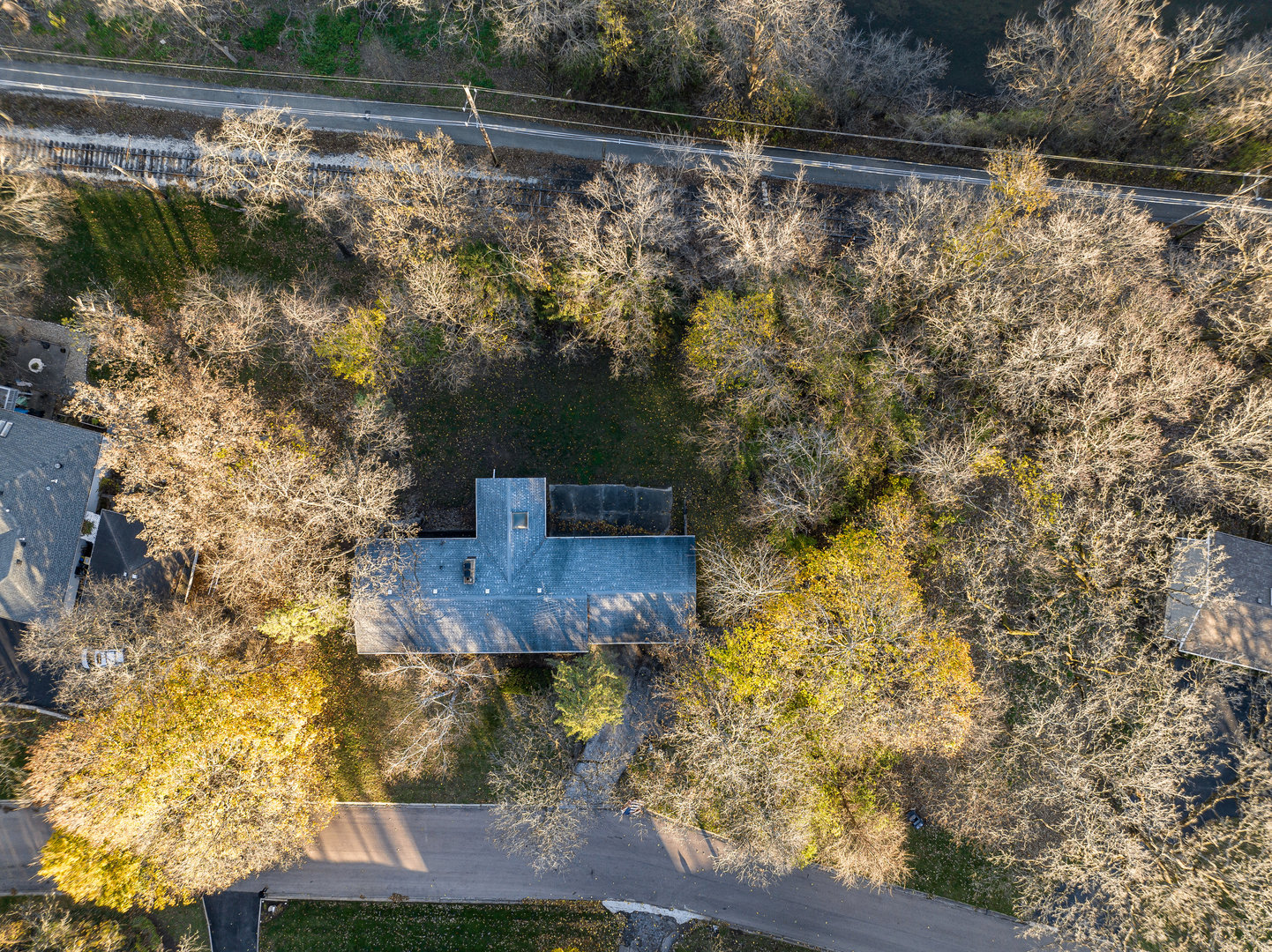 1041 Woodcliff Drive