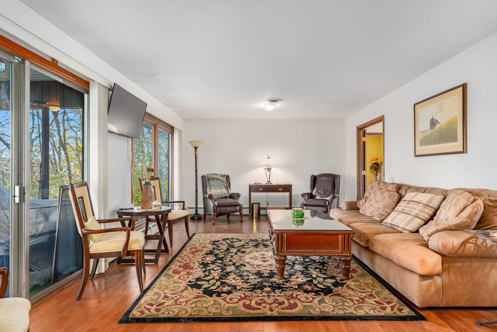 1041 Woodcliff Drive