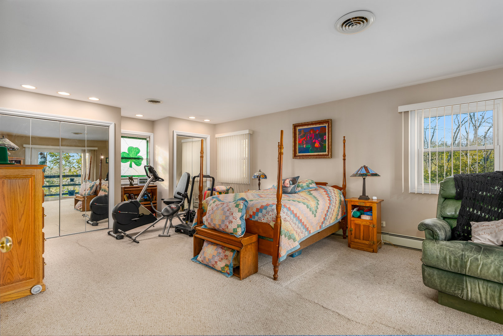 1041 Woodcliff Drive