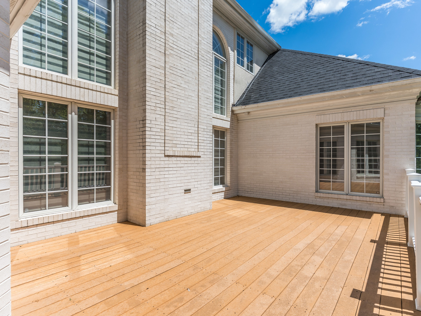 4N680 WARE WOODS Drive