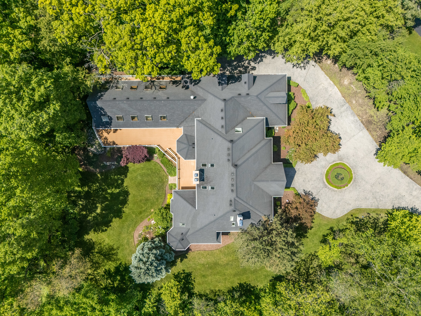 4N680 WARE WOODS Drive