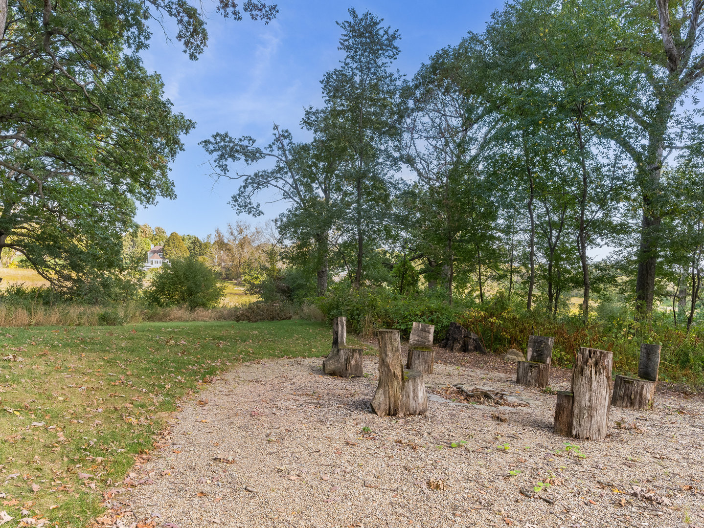 3N071 Campton Woods Drive