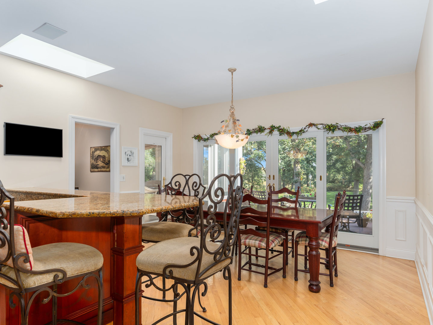 3N071 Campton Woods Drive