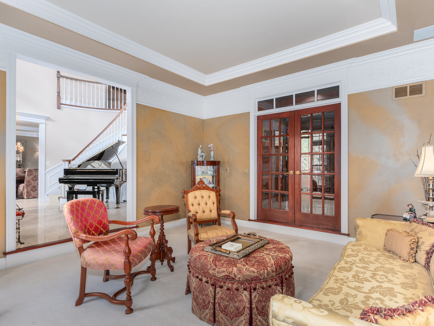 3N071 Campton Woods Drive