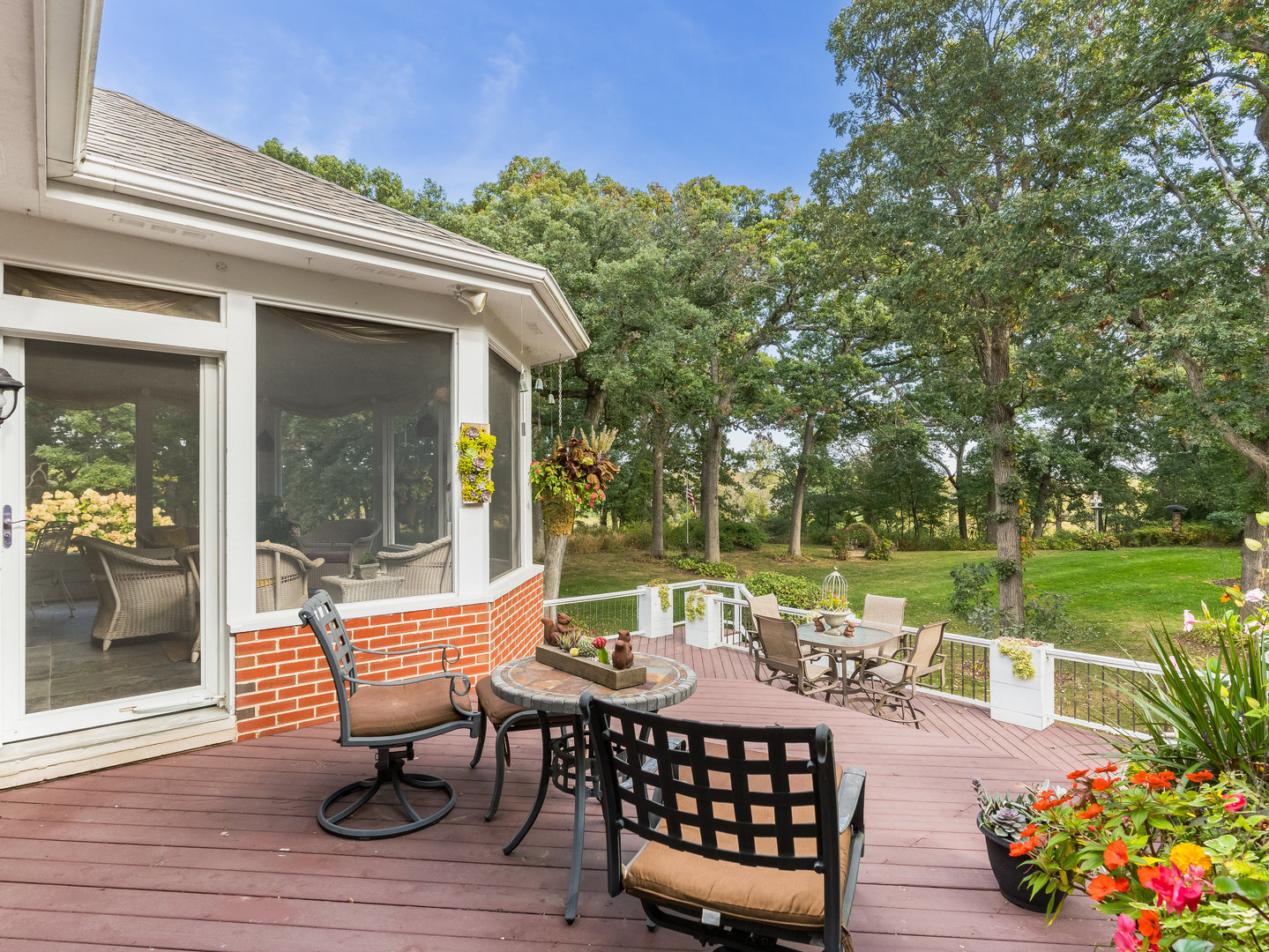 3N071 Campton Woods Drive