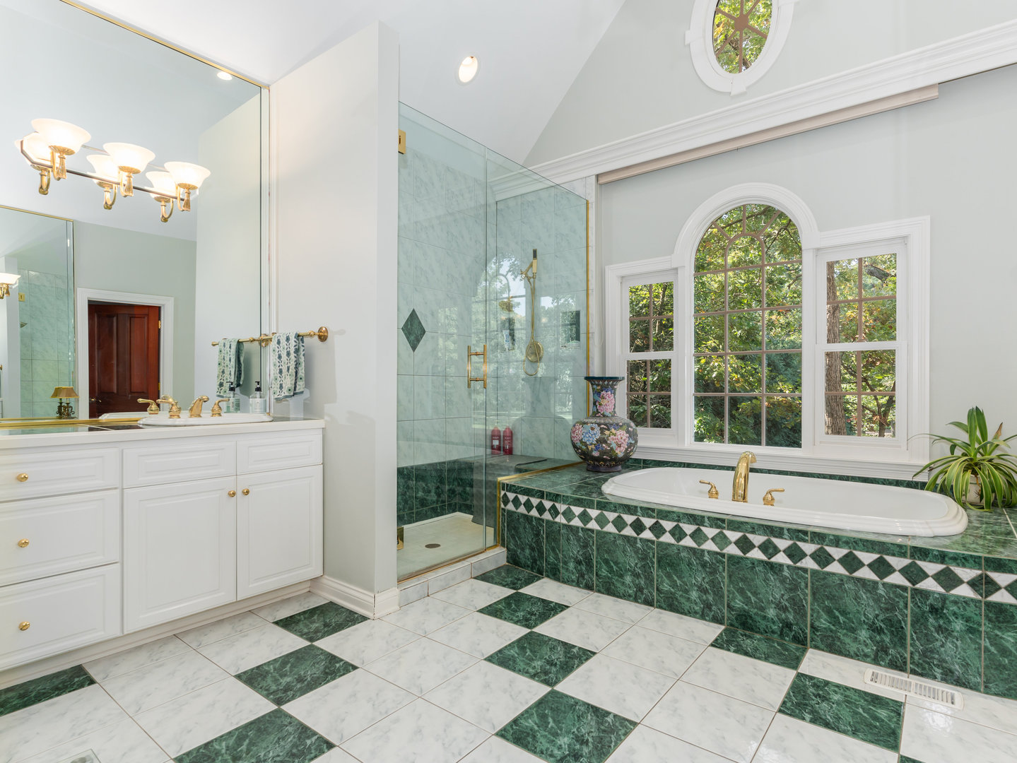 3N071 Campton Woods Drive