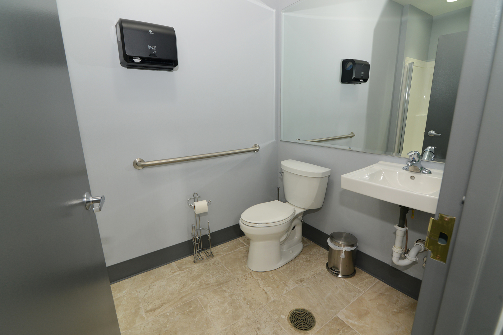 602 Sidwell Court Unit: E