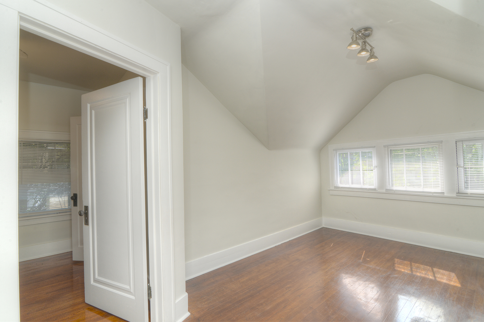724 S 5th Street