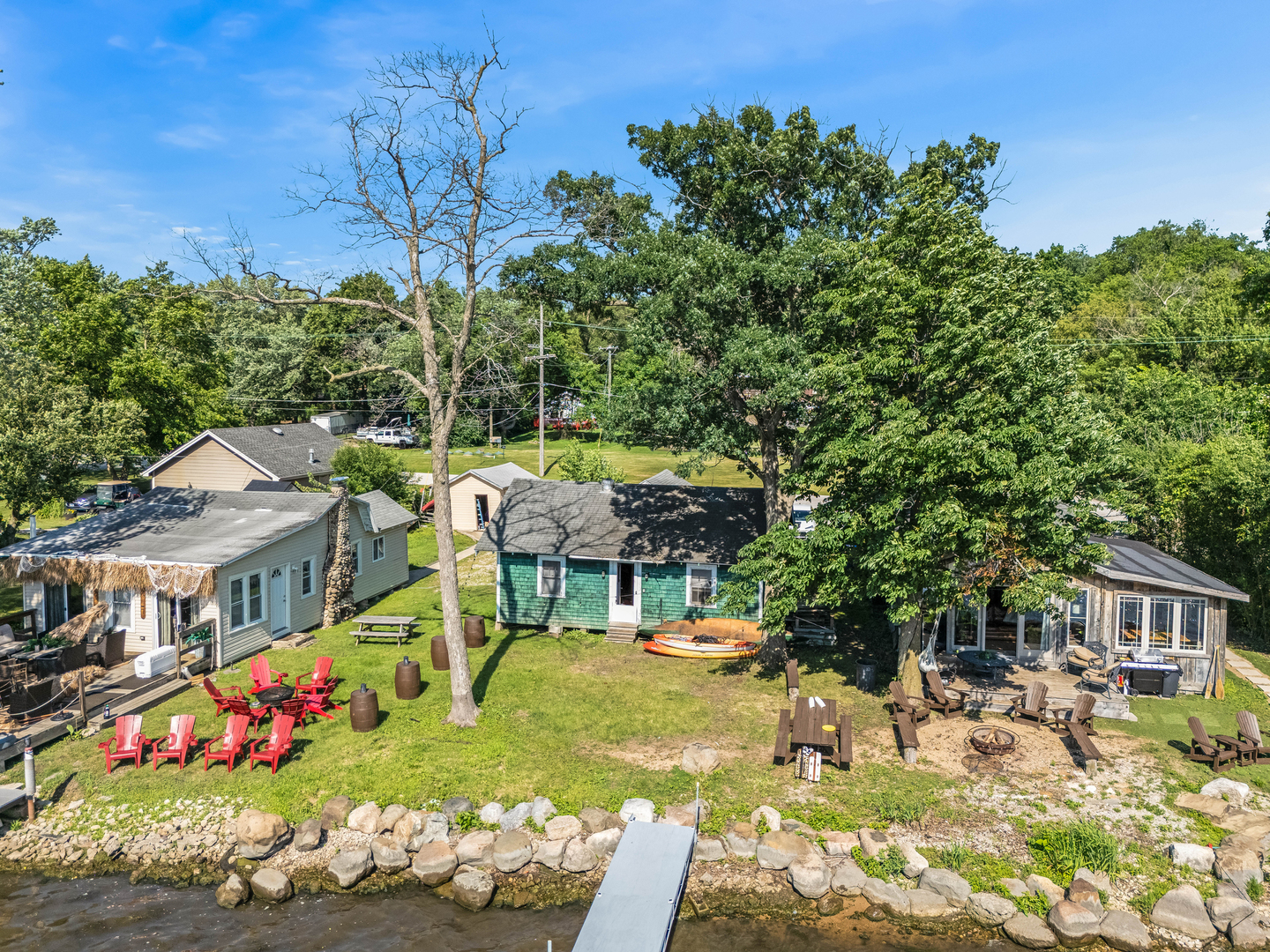 5N092 Grove Avenue