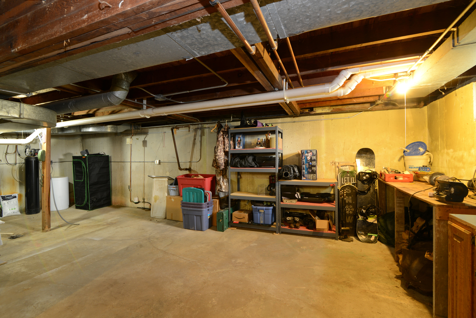 385 E Lincoln Street