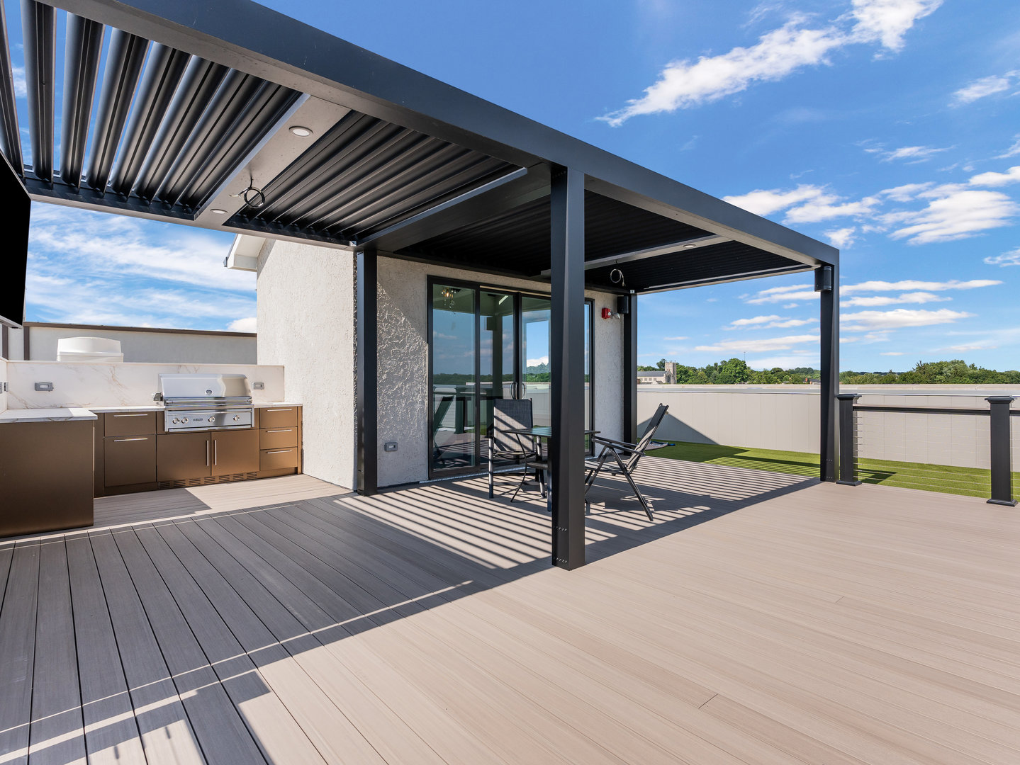 10 Illinois Street Unit: 5A