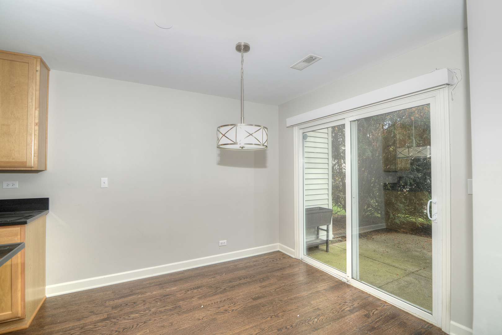 531 METROPOLITAN Street