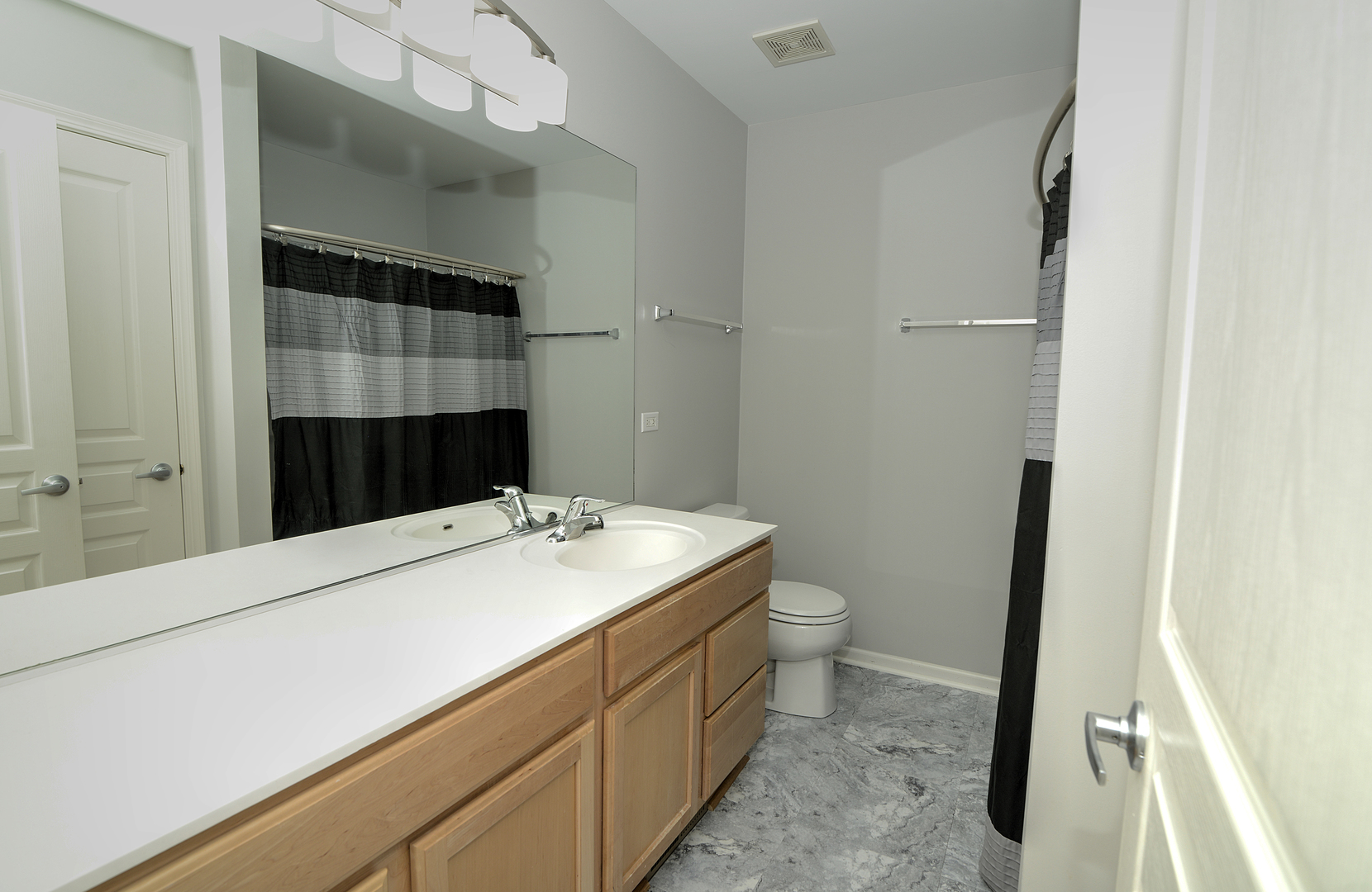 531 METROPOLITAN Street