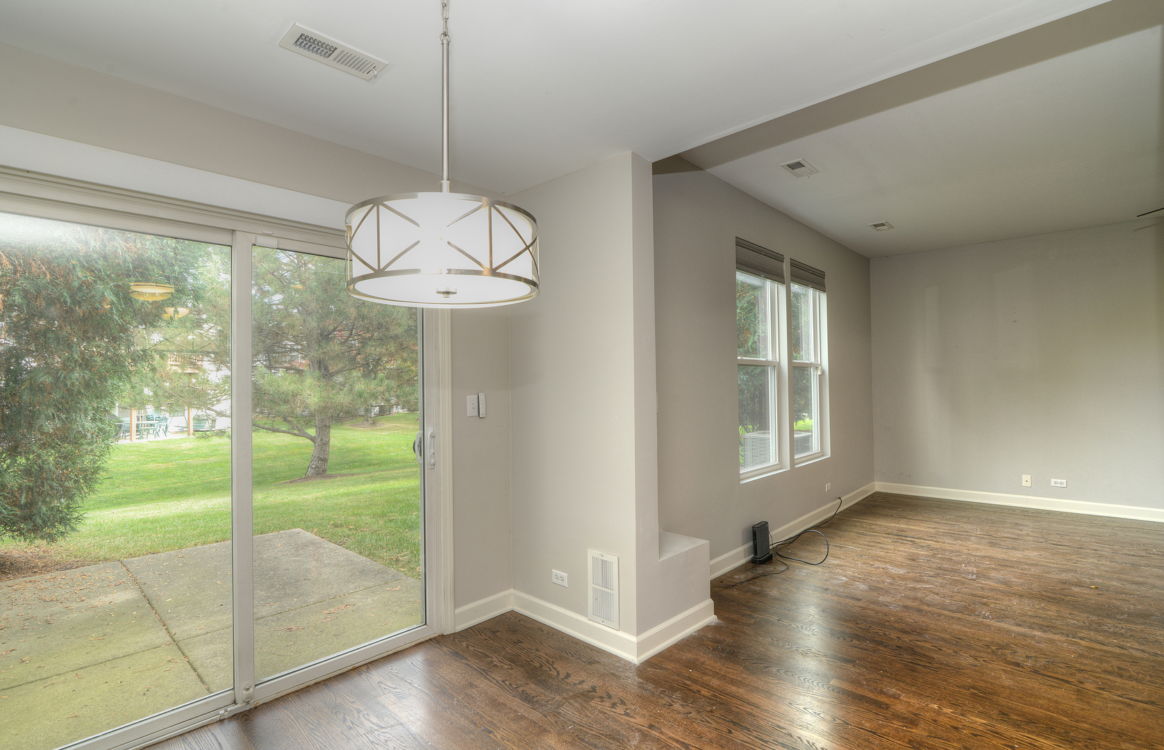 531 METROPOLITAN Street