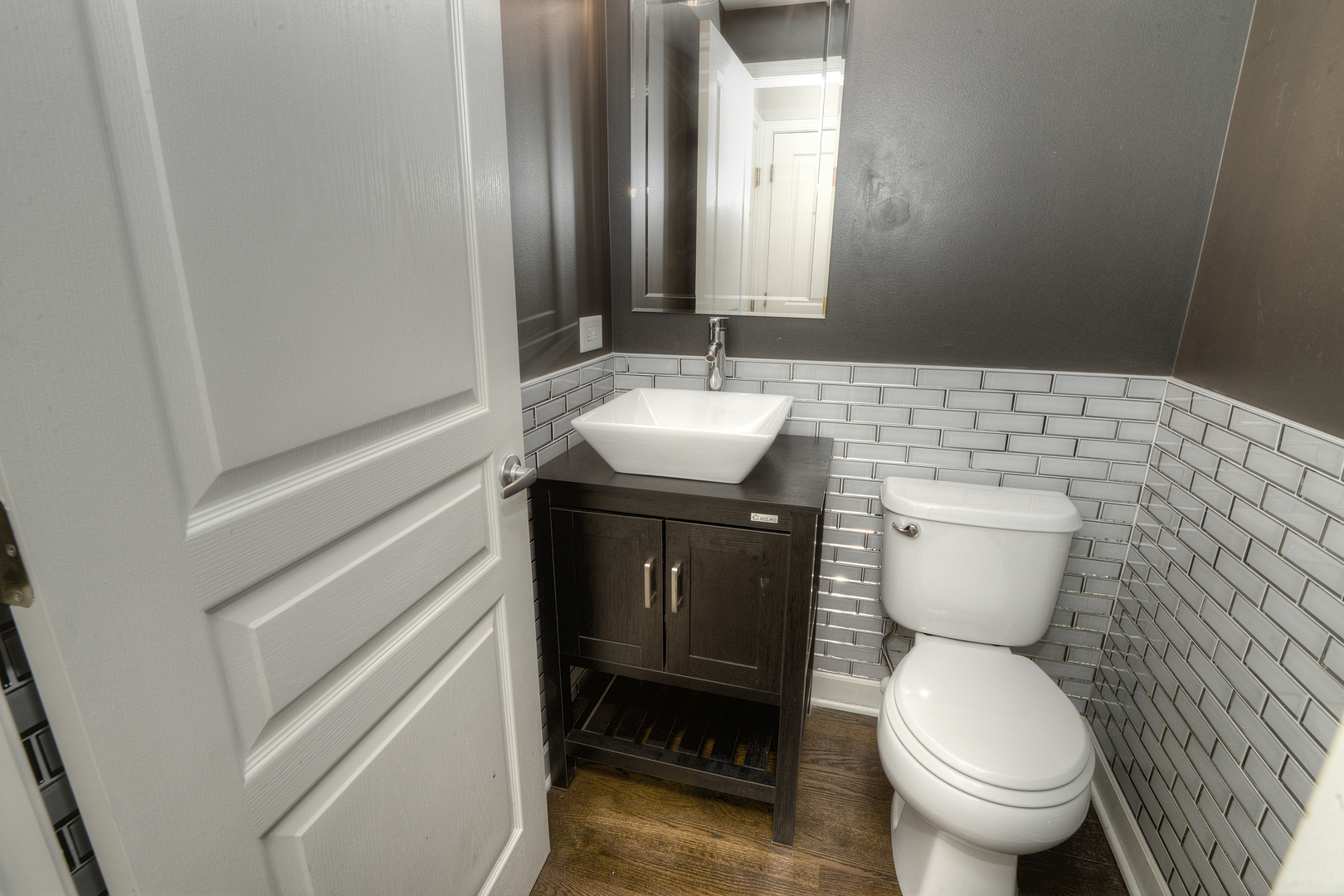 531 METROPOLITAN Street