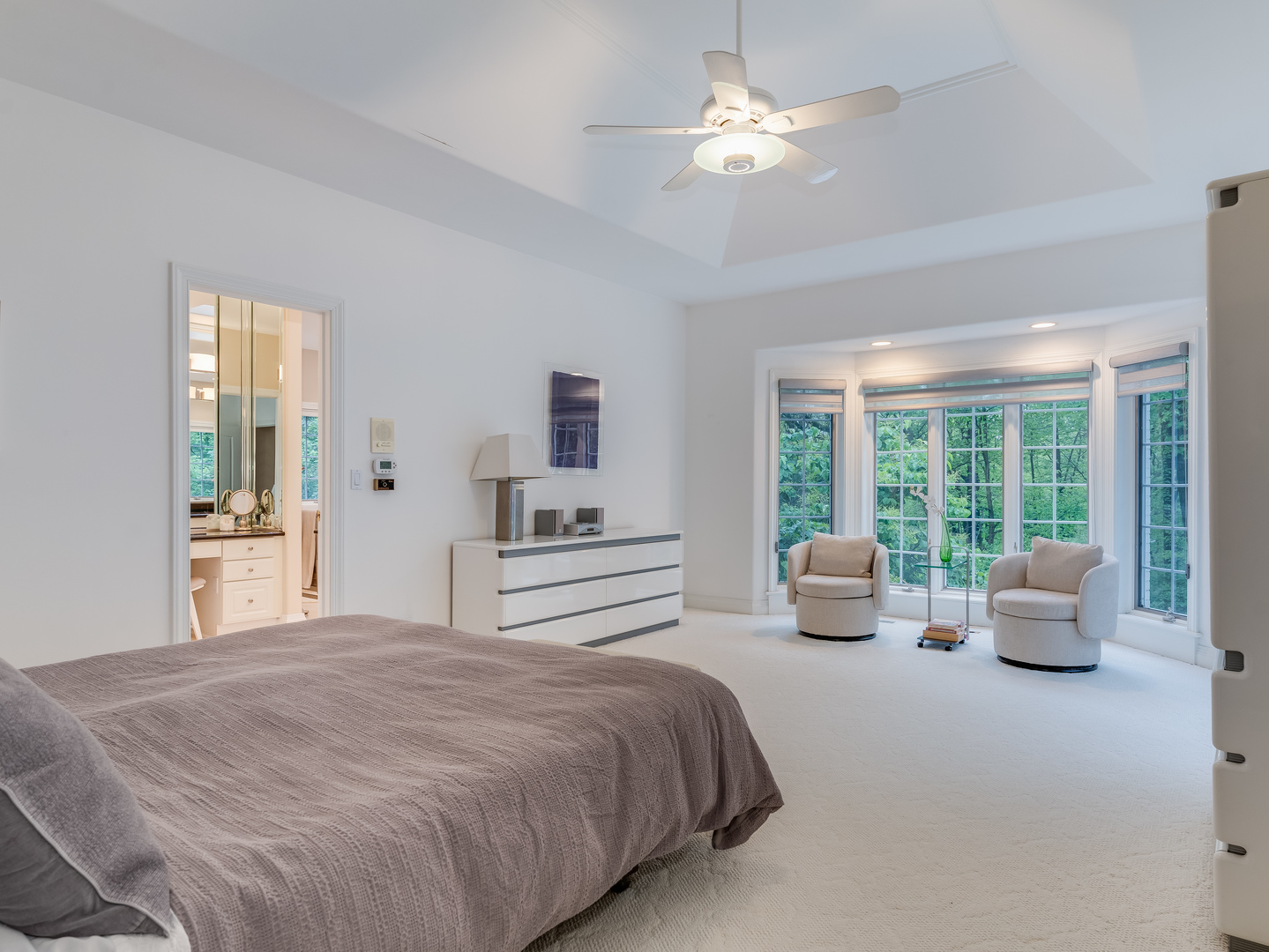 4N680 WARE WOODS Drive