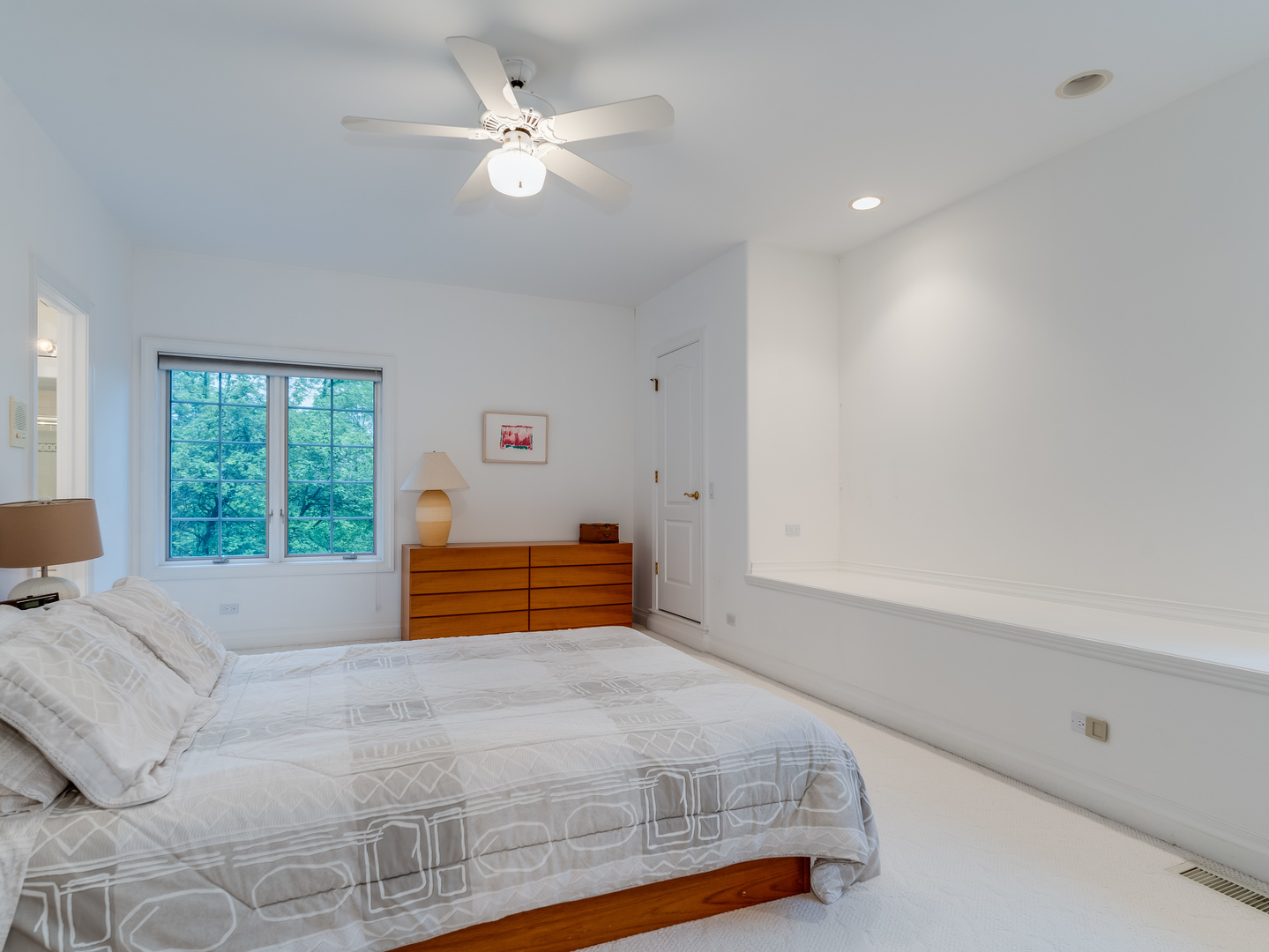 4N680 WARE WOODS Drive