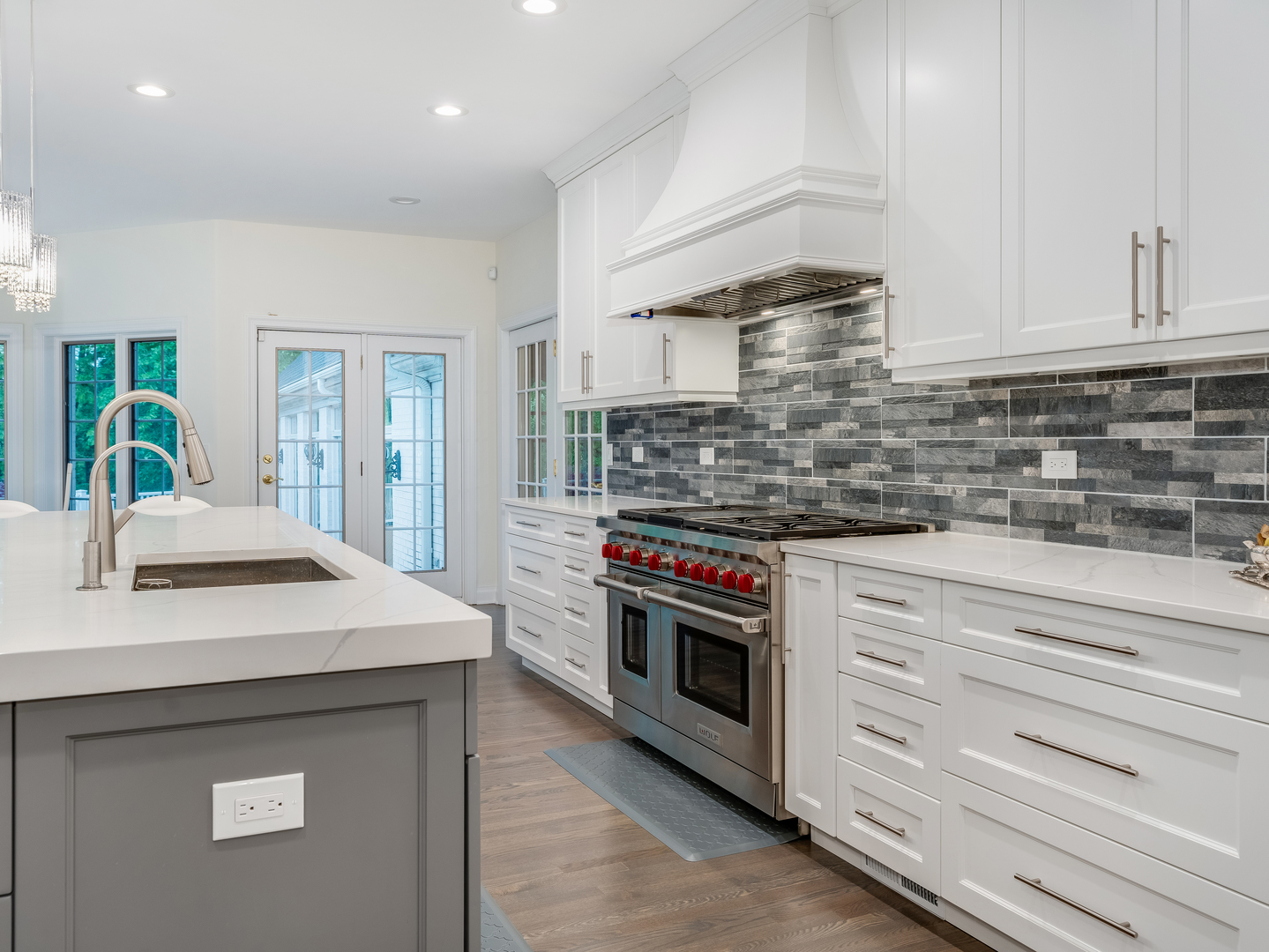 4N680 WARE WOODS Drive