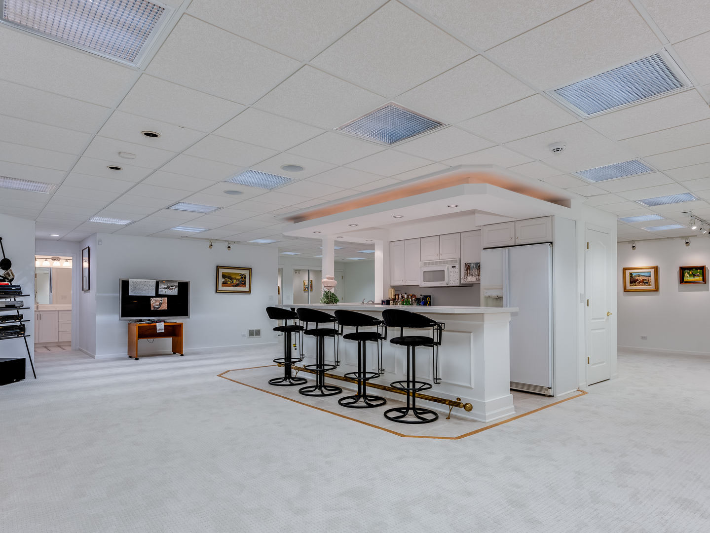 4N680 WARE WOODS Drive