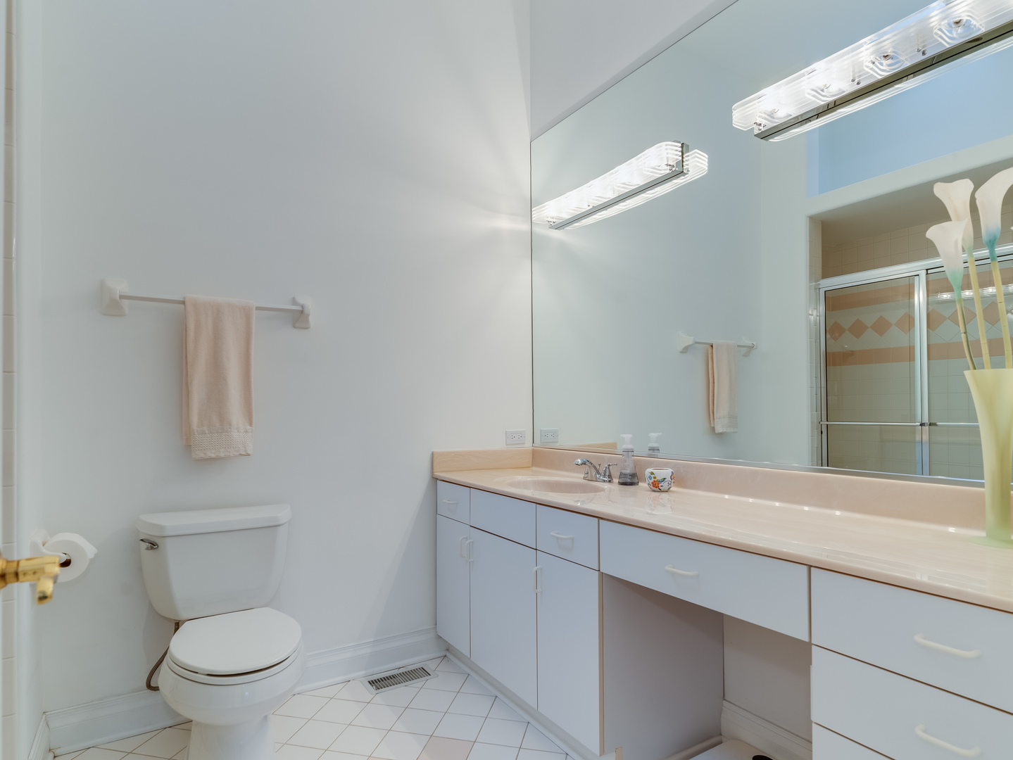 4N680 WARE WOODS Drive