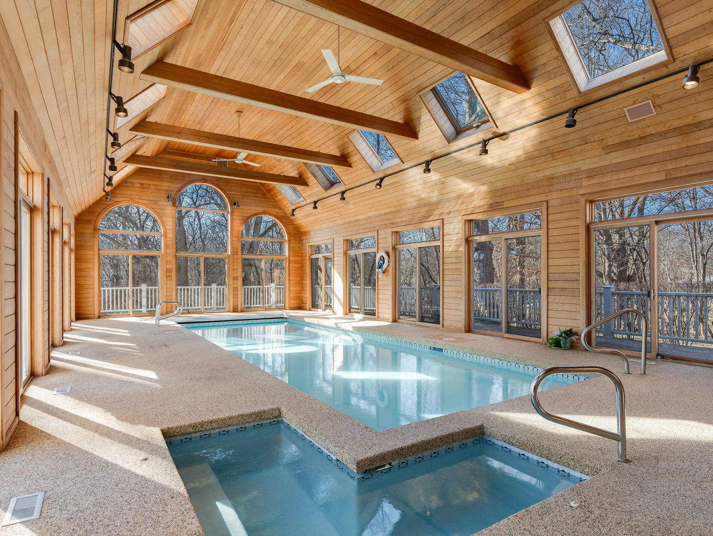 4N680 WARE WOODS Drive