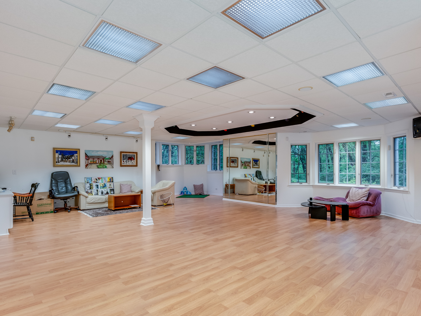 4N680 WARE WOODS Drive