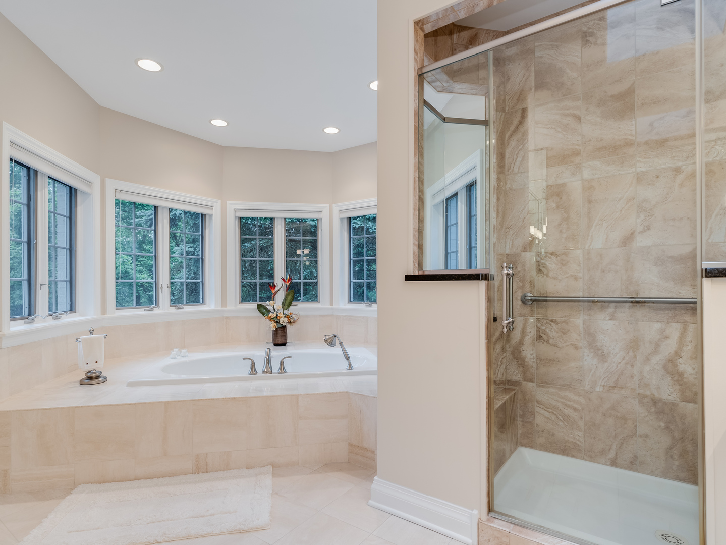 4N680 WARE WOODS Drive