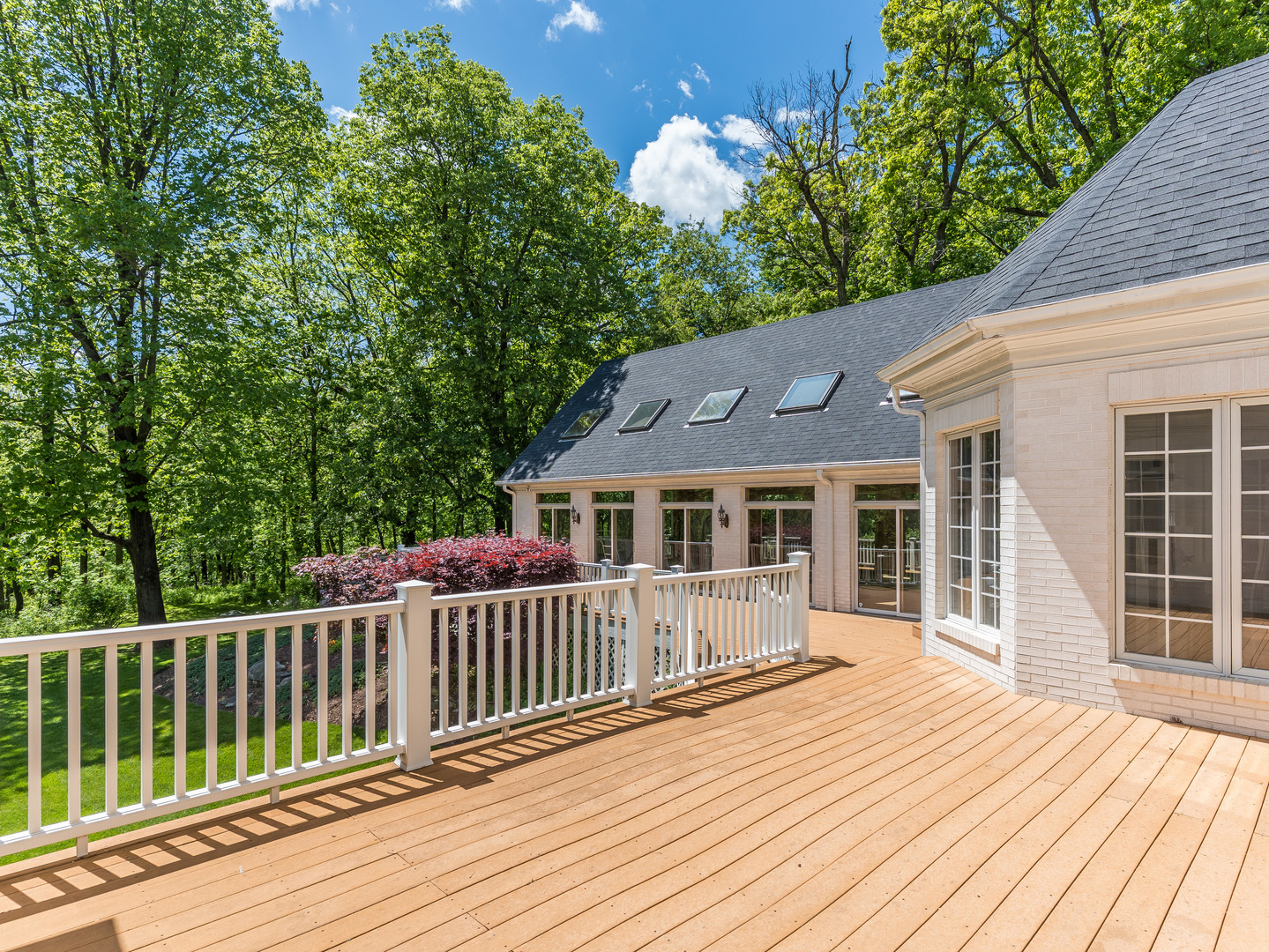 4N680 WARE WOODS Drive