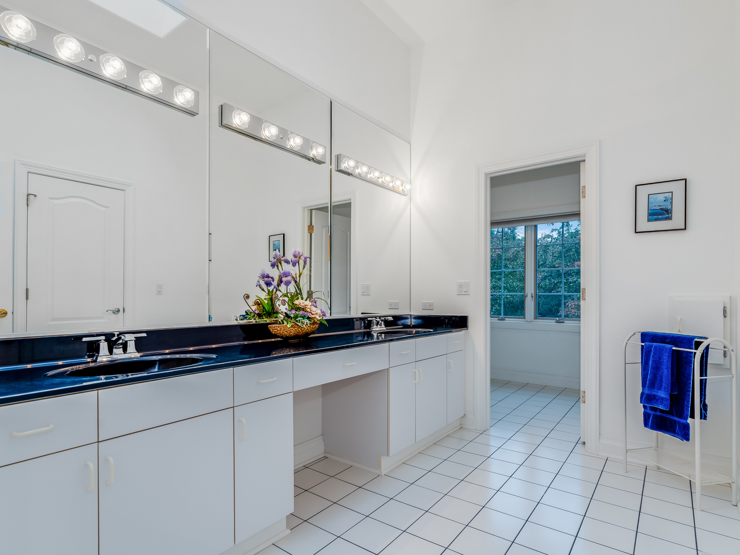 4N680 WARE WOODS Drive