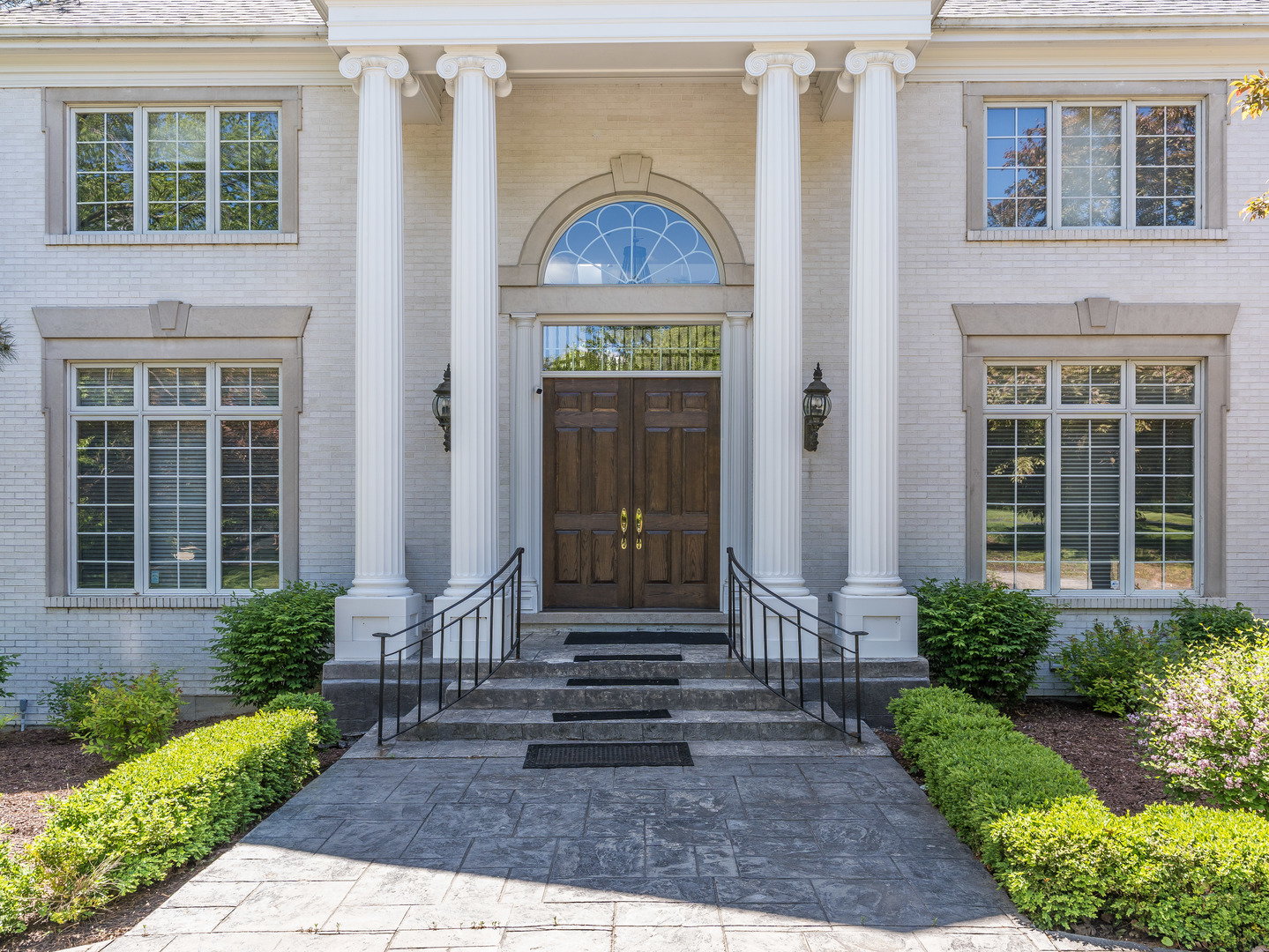 4N680 WARE WOODS Drive